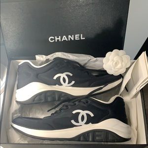 Chanel sneaker trainer